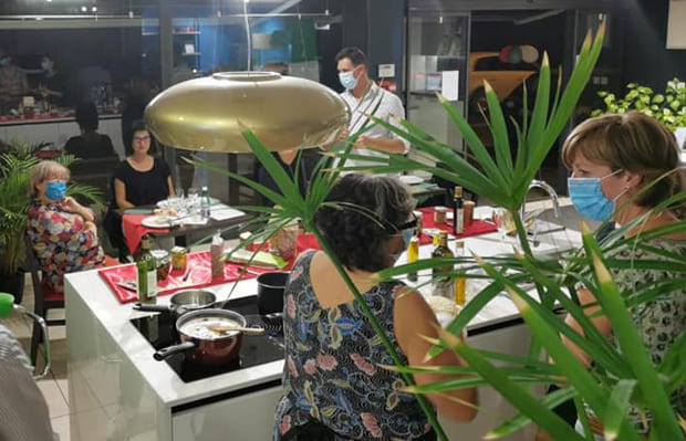 Dégustation vente chez un Goûrmet