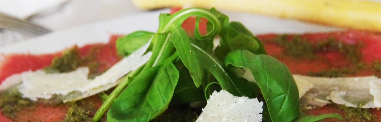 Carpaccio de boeuf pesto et roquette